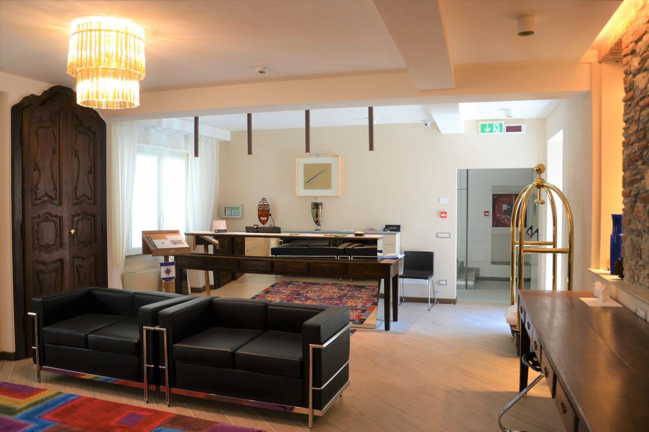 Hotel Ponti Анджера Екстериор снимка