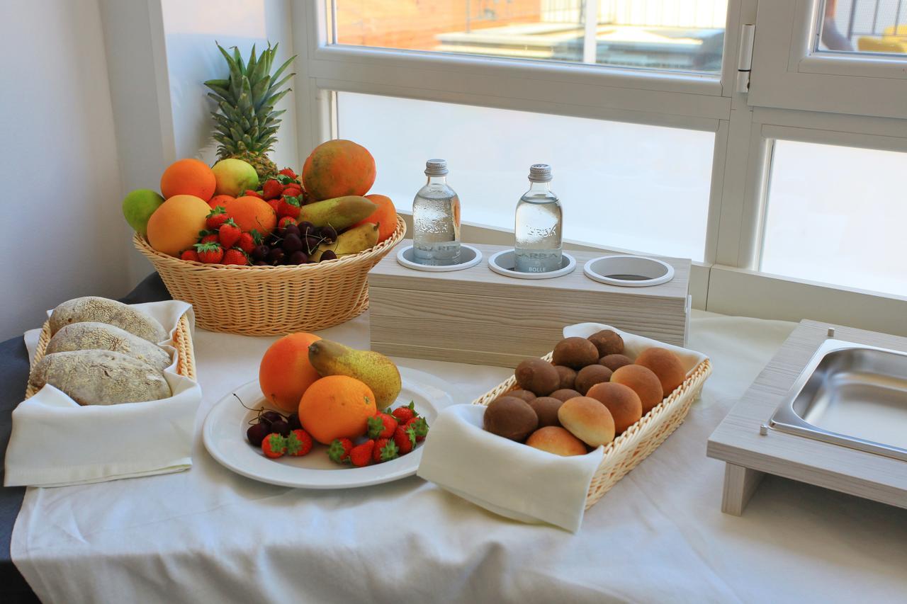 Hotel Ponti Анджера Екстериор снимка