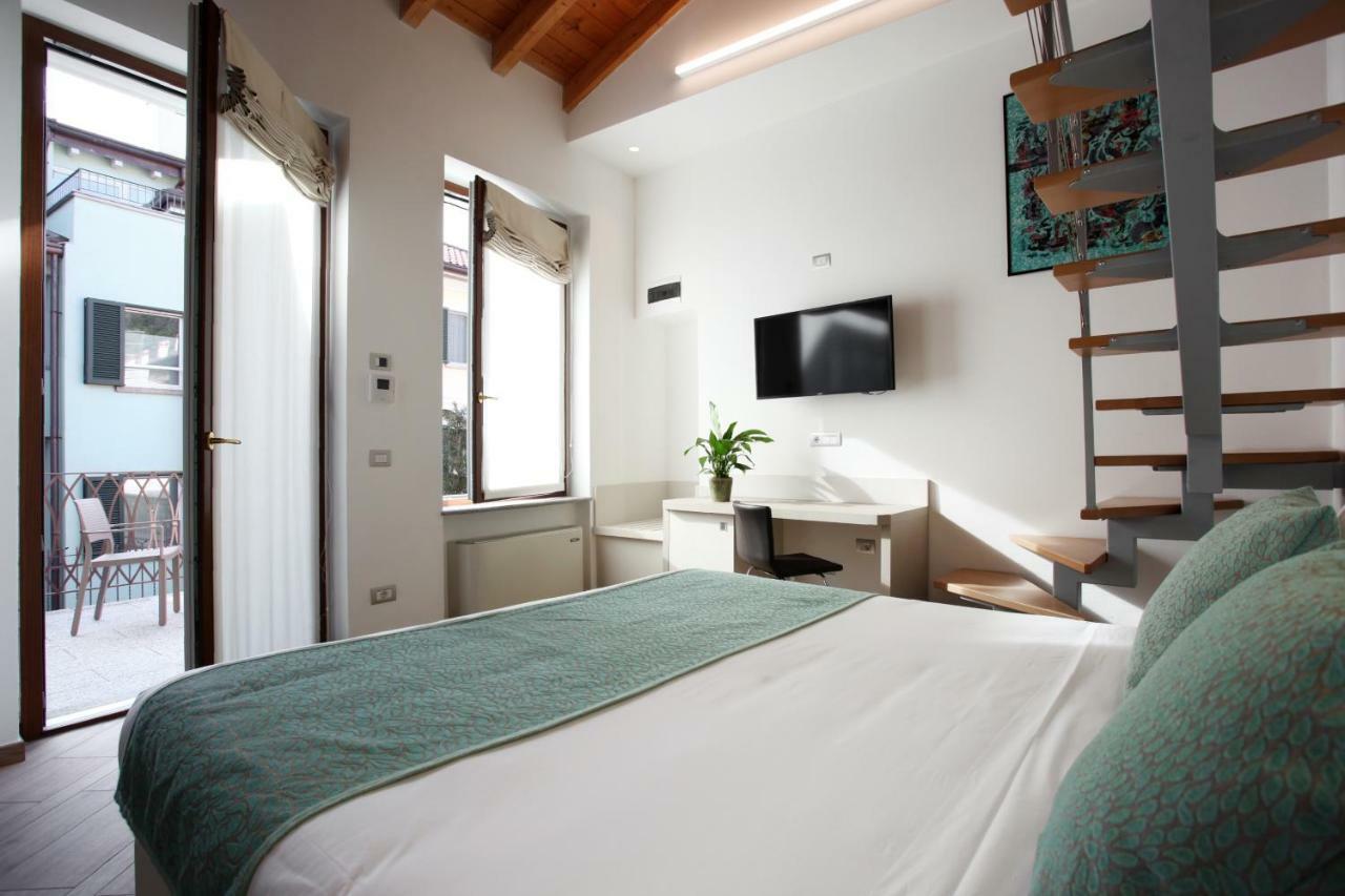 Hotel Ponti Анджера Екстериор снимка